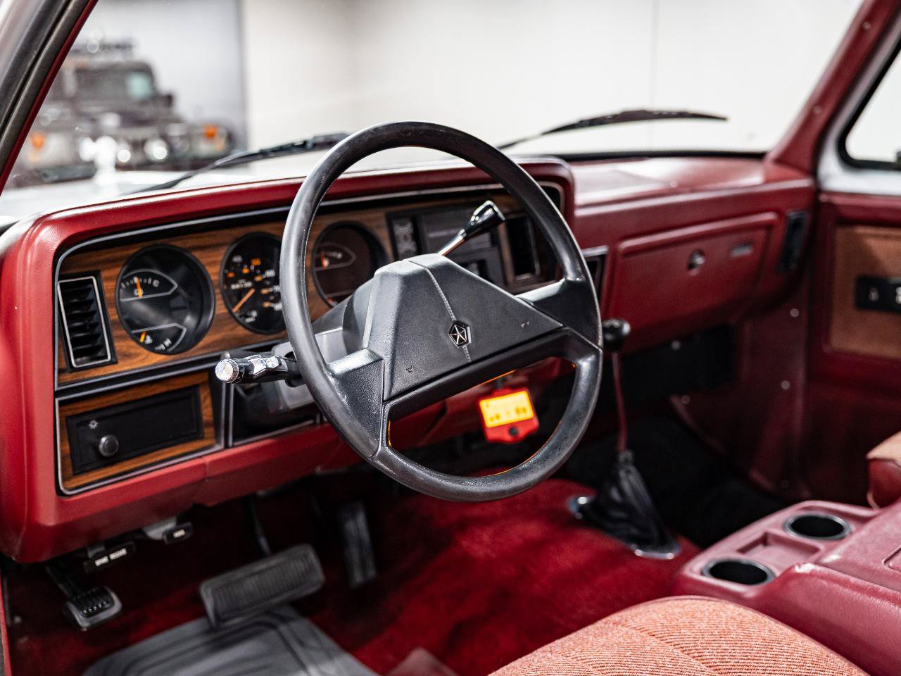Used 1988 Dodge Ramcharger 4WD image 4