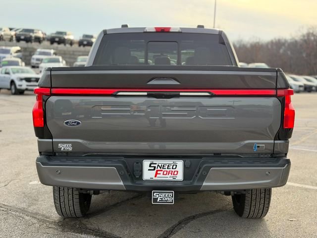 Used 2022 Ford F150 Lightning Platinum image 6