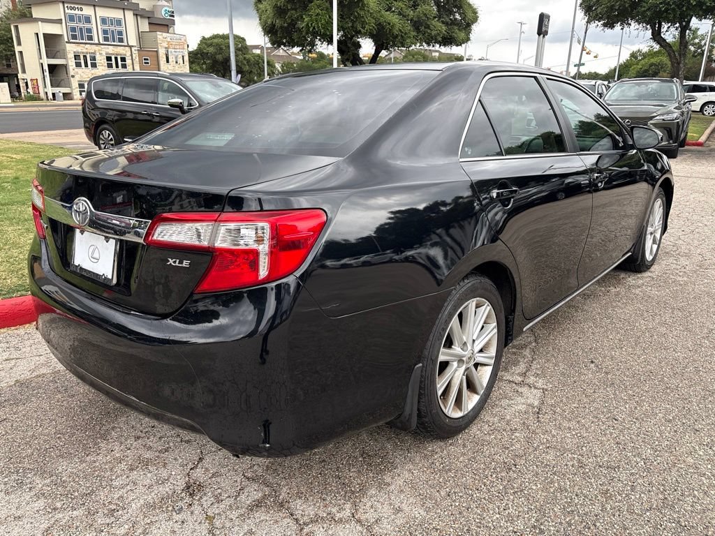 Used 2014 Toyota Camry XLE FWD image 5