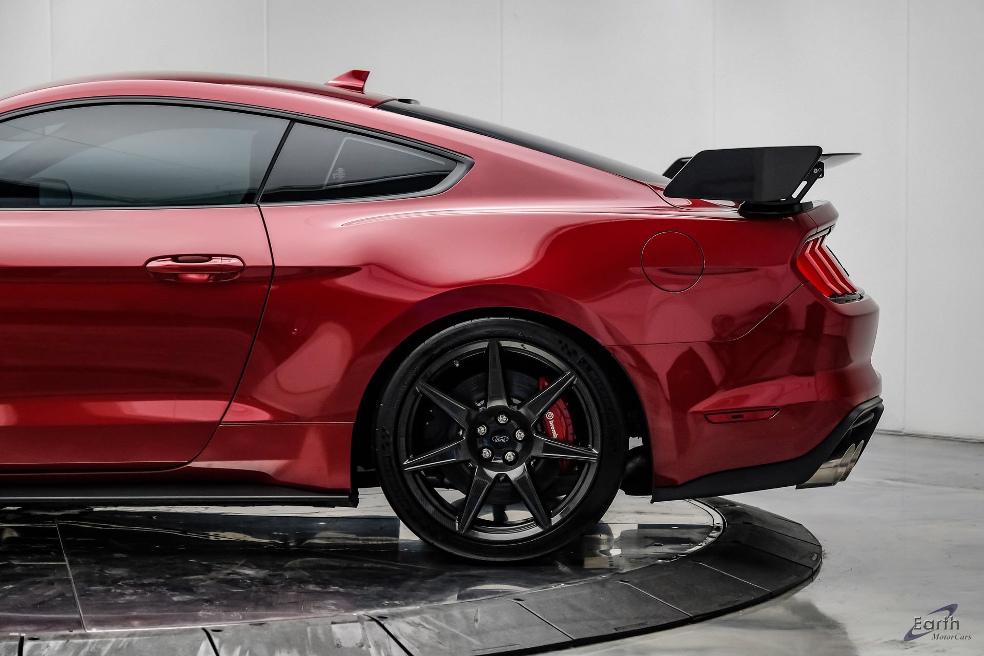 Used 2020 Ford Mustang Shelby GT500 w/ Carbon Fiber Track Pack RWD image 11