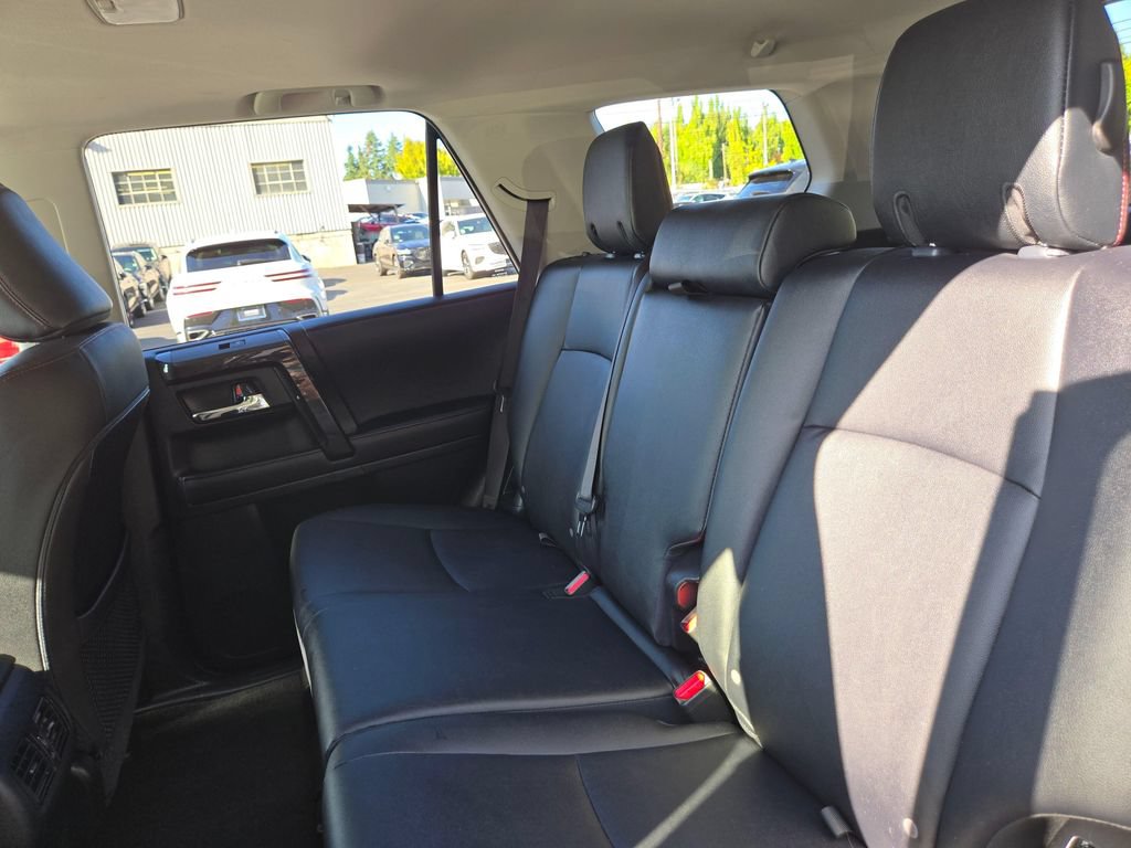 Used 2023 Toyota 4Runner TRD Off-Road Premium w/ Moonroof Package AWD/4WD image 18