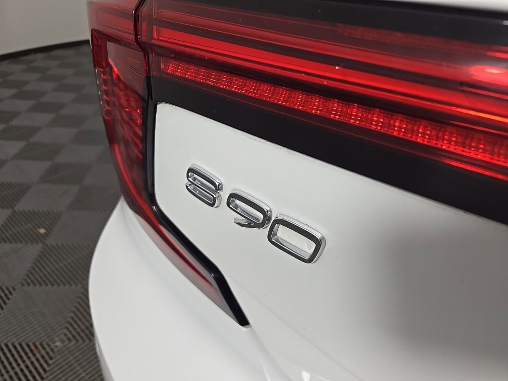 Certified 2023 Volvo S90 B6 Ultimate image 9