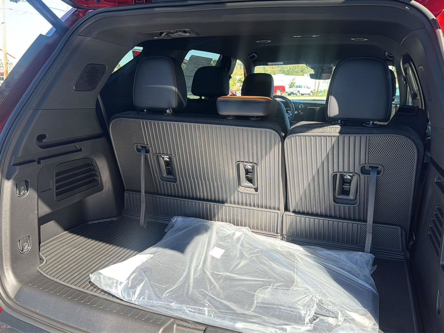New 2027 Chevrolet Traverse Z71 w/ Enhanced Driving Package AWD/4WD image 13
