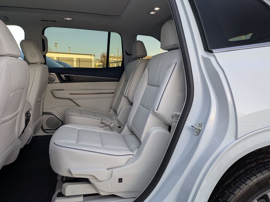 New 2026 Buick Enclave Avenir w/ Super Cruise Package image 10