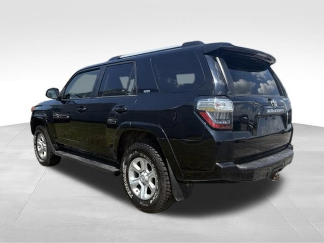 Used 2023 Toyota 4Runner SR5 Premium AWD/4WD image 2