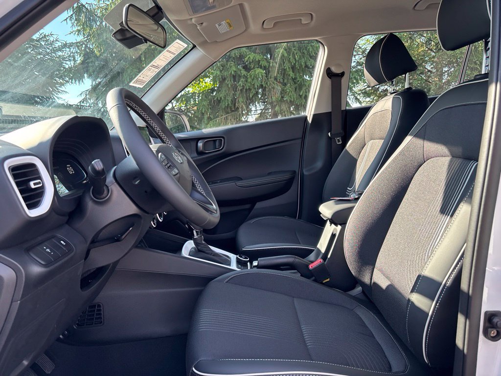 New 2026 Hyundai Venue SEL FWD image 10