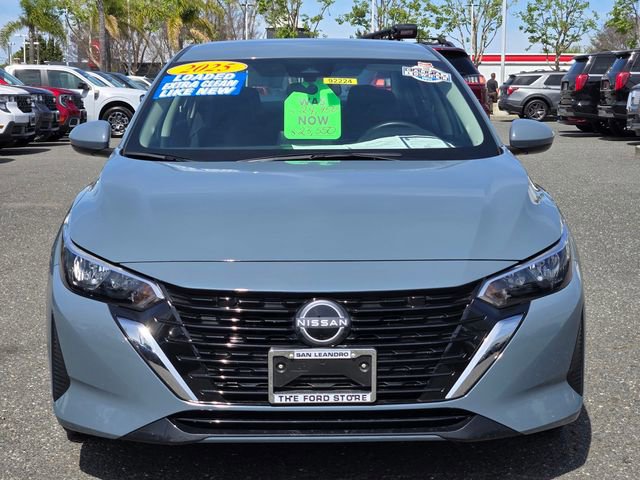 Used 2025 Nissan Sentra SV w/ All-Weather Package image 2