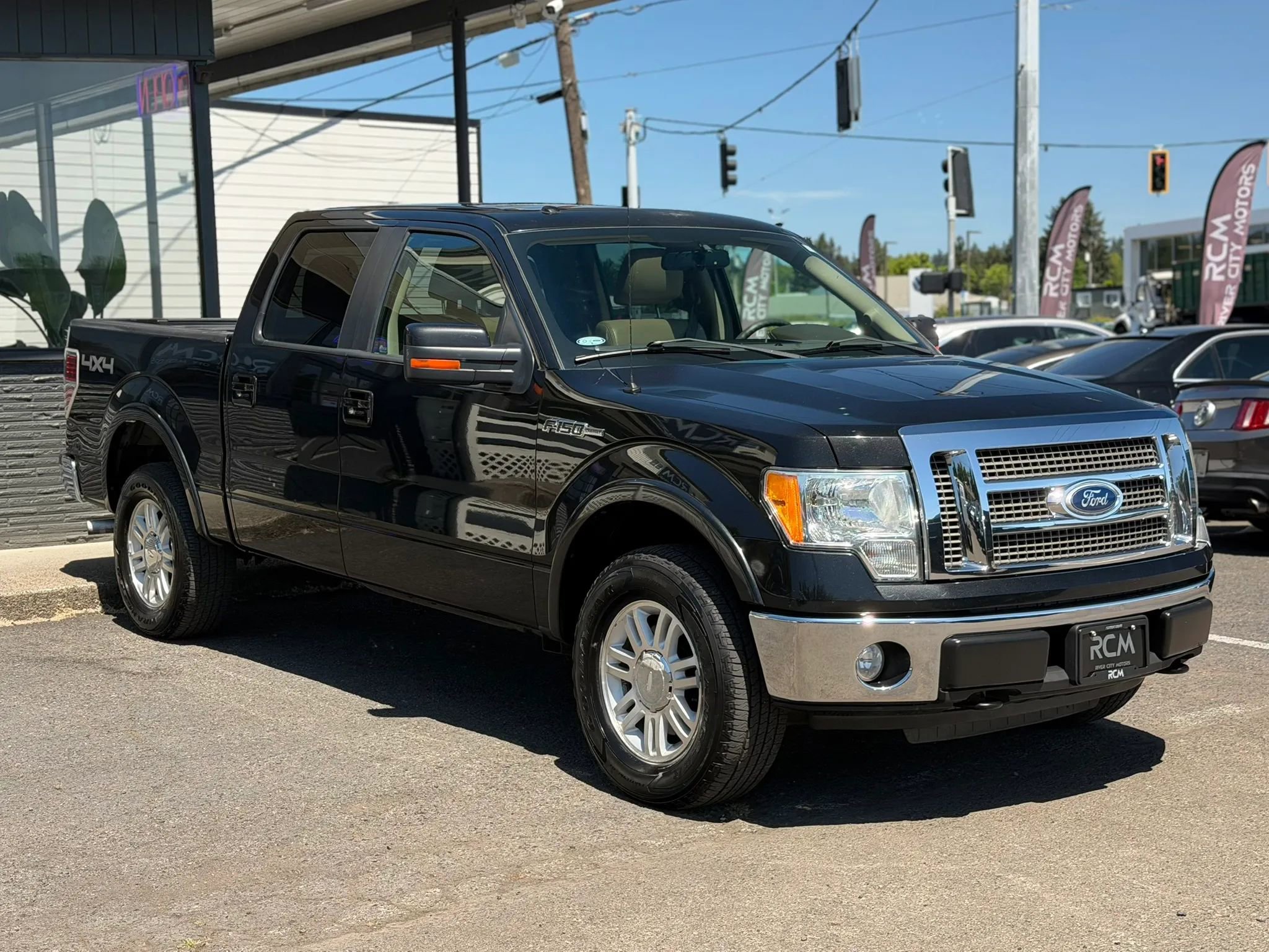 Used 2010 Ford F150 Lariat AWD/4WD image 3