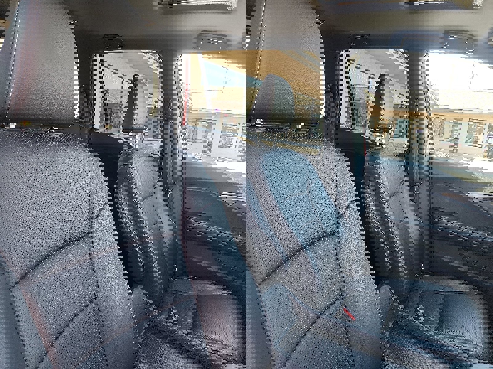 Used 2023 Honda Passport EX-L image 33