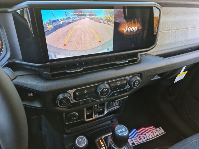 Used 2024 Jeep Wrangler Unlimited Sport AWD/4WD image 18