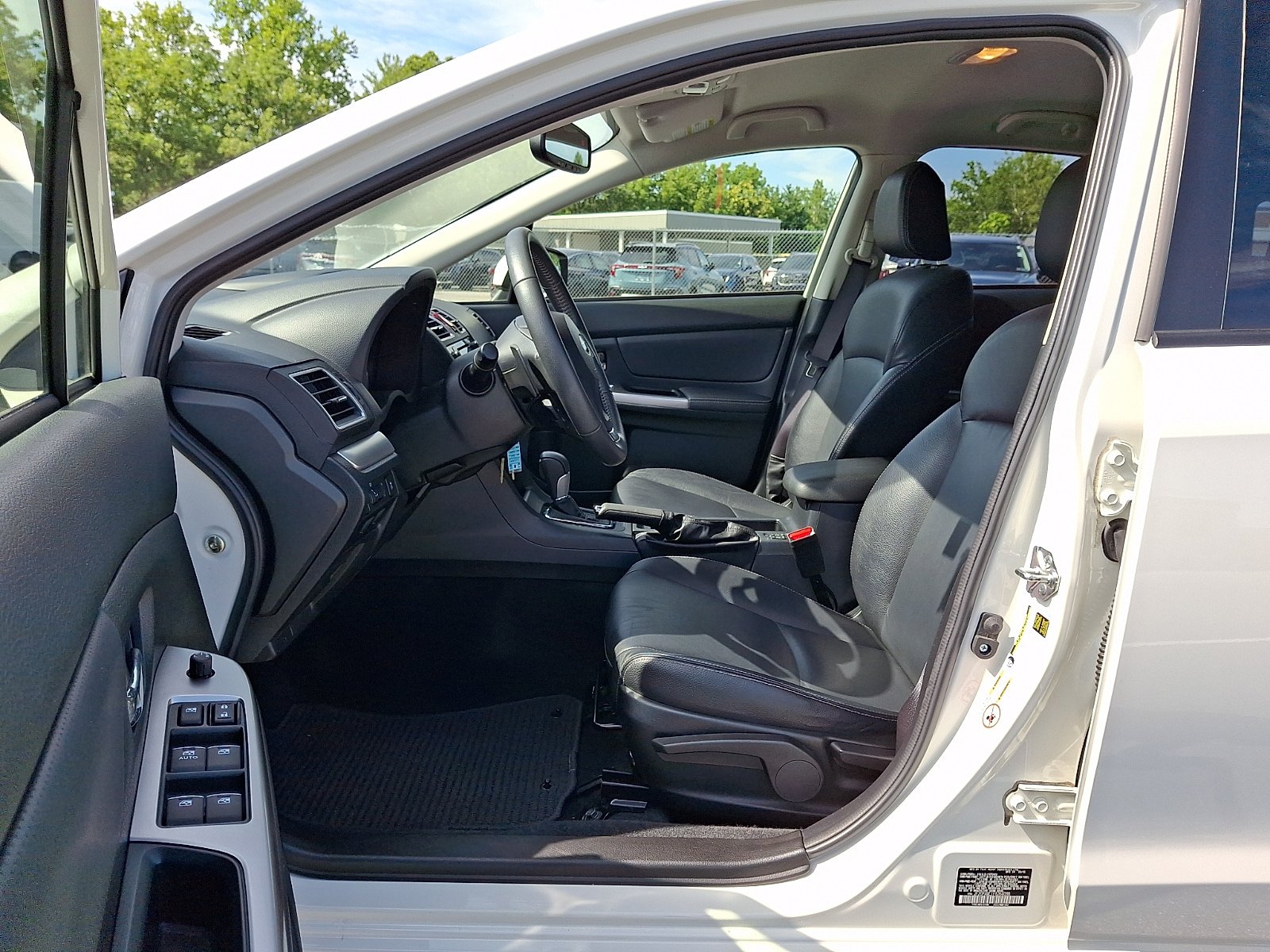 Used 2015 Subaru Crosstrek 2.0i Limited w/ Popular Package #2 AWD/4WD image 14