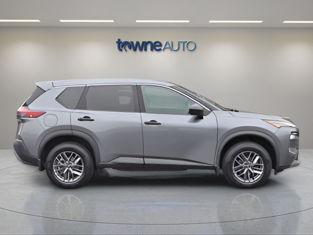 Used 2023 Nissan Rogue S AWD/4WD image 8
