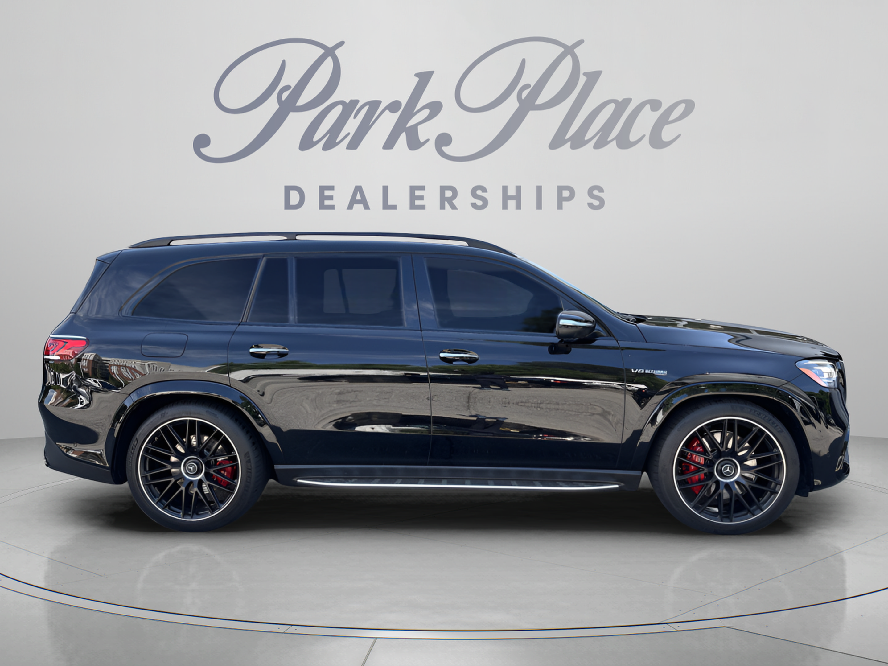 Certified 2023 Mercedes-Benz GLS 63 AMG 4MATIC image 4