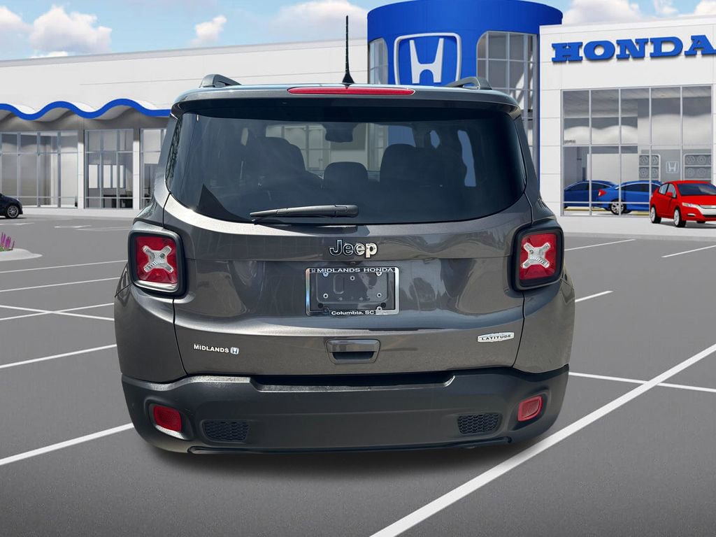 Used 2019 Jeep Renegade Latitude w/ Popular Equipment Group image 7