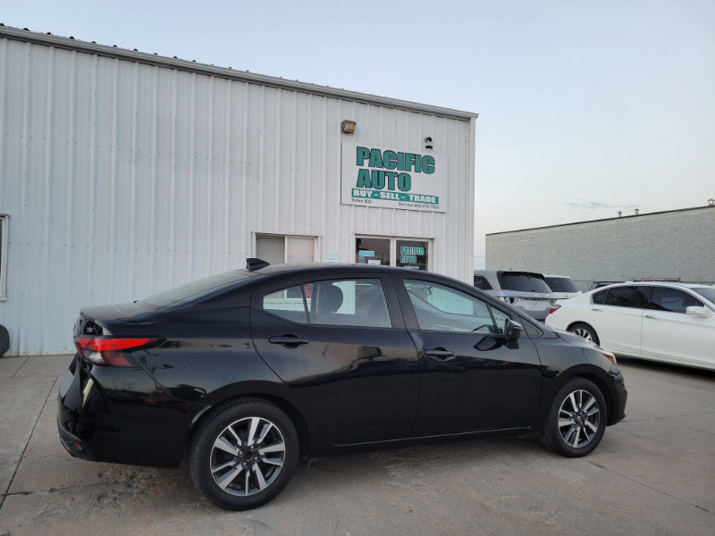 Used 2021 Nissan Versa SV FWD image 7