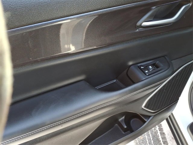 Used 2022 Jeep Grand Cherokee L Laredo image 15