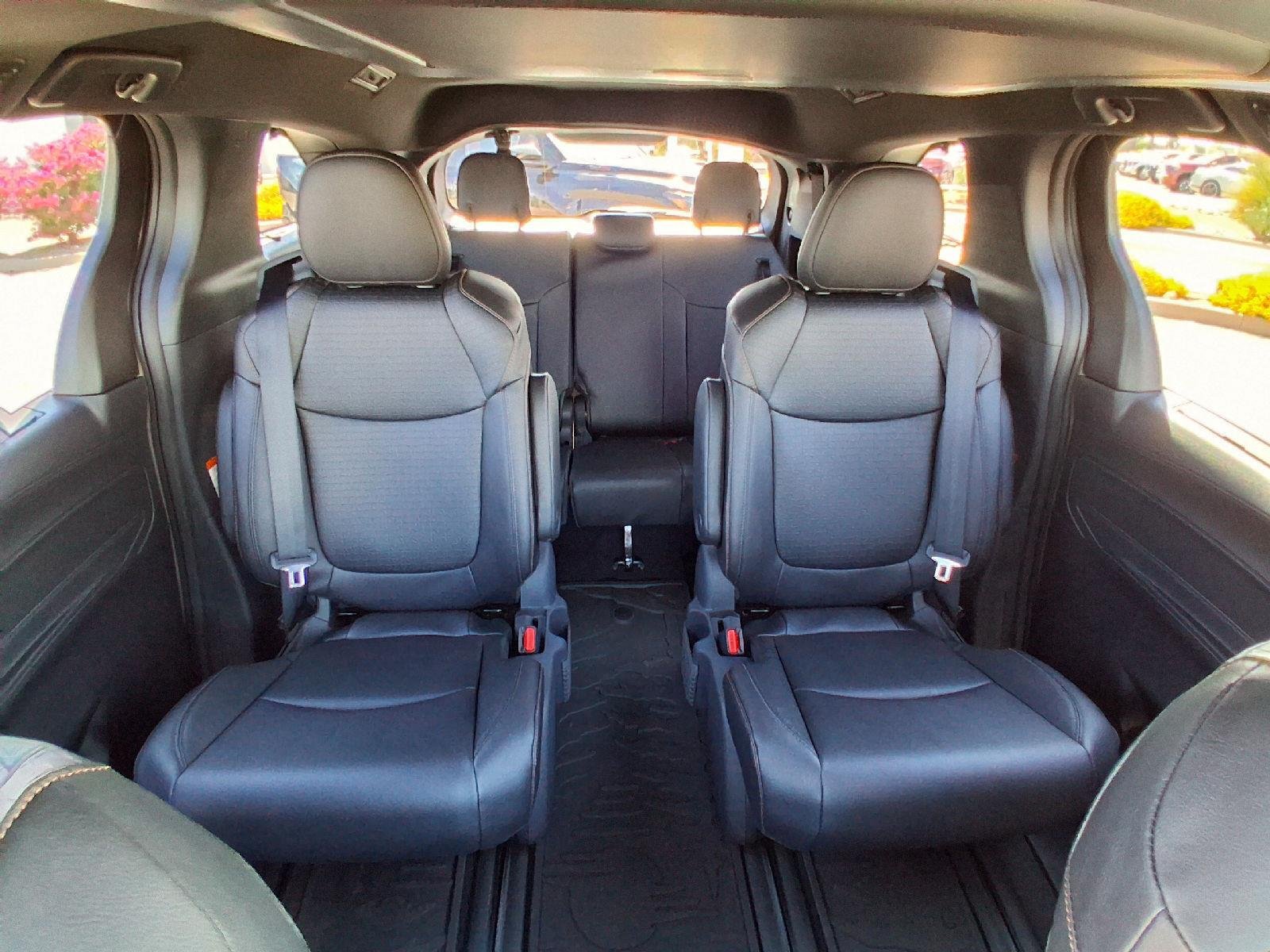 New 2026 Toyota Sienna XLE Woodland Edition AWD/4WD image 27