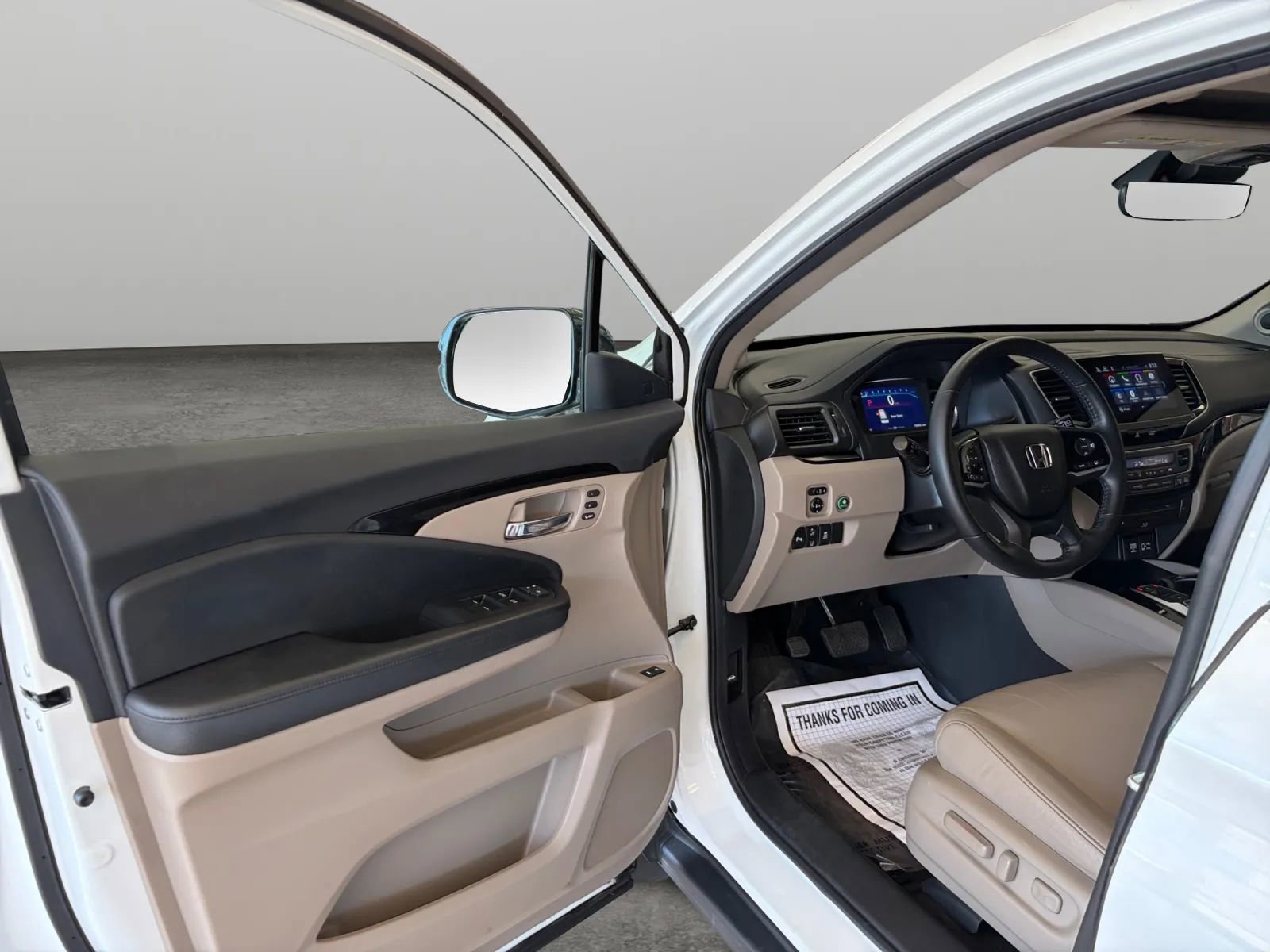 Used 2021 Honda Pilot Touring image 11
