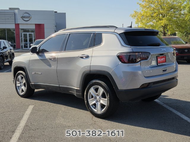 Used 2022 Jeep Compass Latitude w/ Convenience Group AWD/4WD image 3