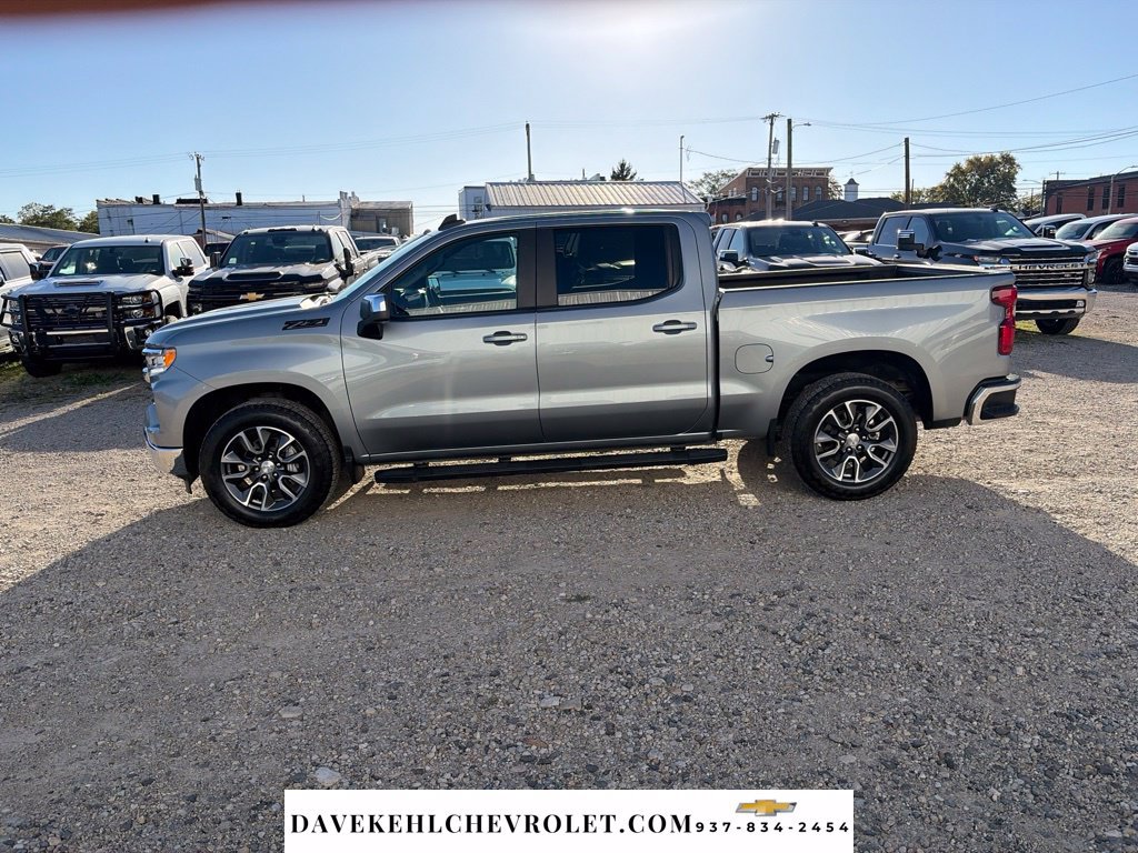 Used 2024 Chevrolet Silverado 1500 LT AWD/4WD image 4