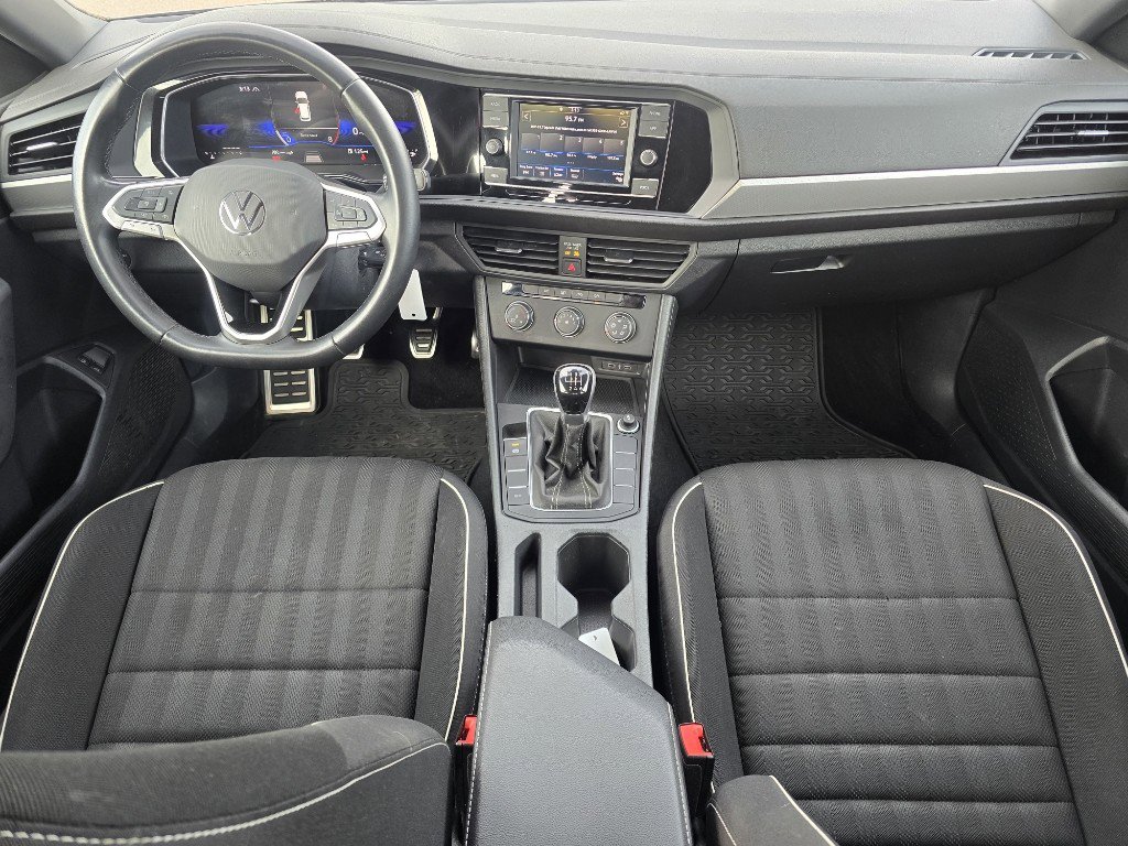 Used 2023 Volkswagen Jetta Sport image 25