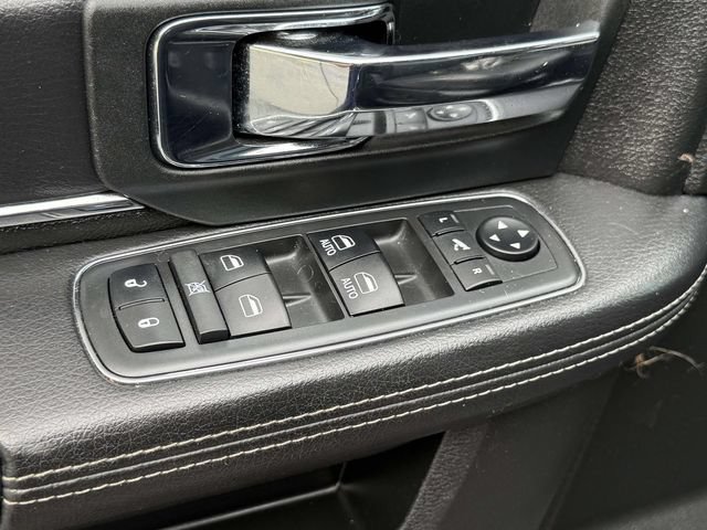 Used 2017 RAM 1500 Laramie w/ Convenience Group AWD/4WD image 10