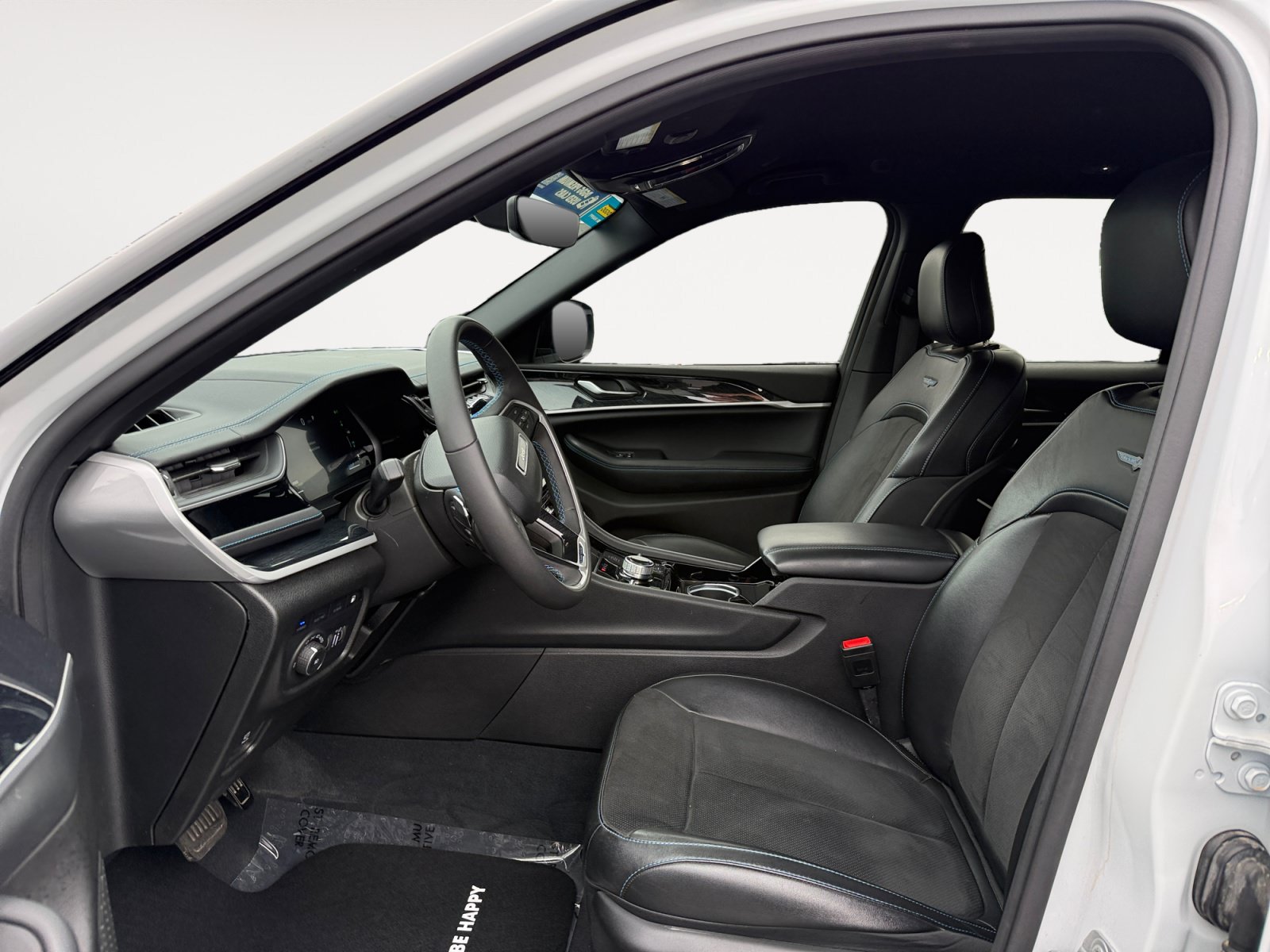 Used 2022 Jeep Grand Cherokee Trailhawk AWD/4WD image 10