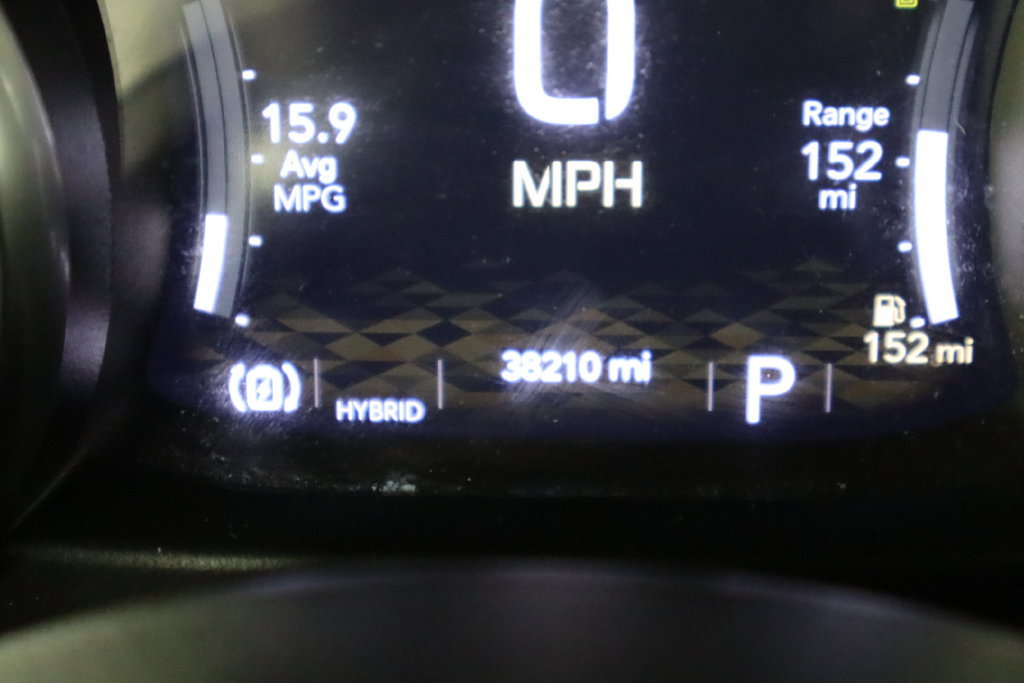 Used 2022 Jeep Wrangler Unlimited Sahara w/ Cold Weather Group AWD/4WD image 40