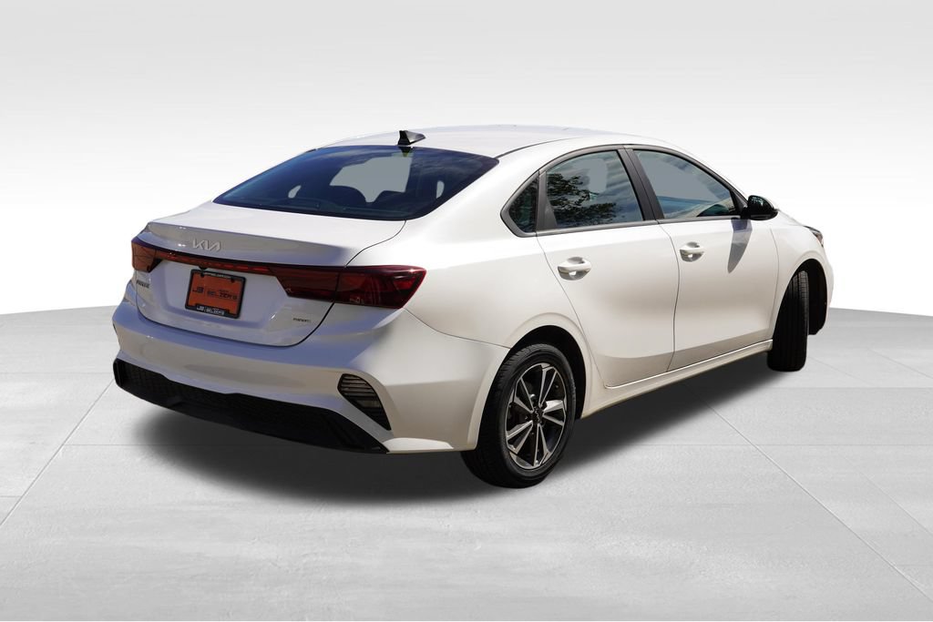 Certified 2024 Kia Forte LXS w/ LXS Technology Package FWD image 5