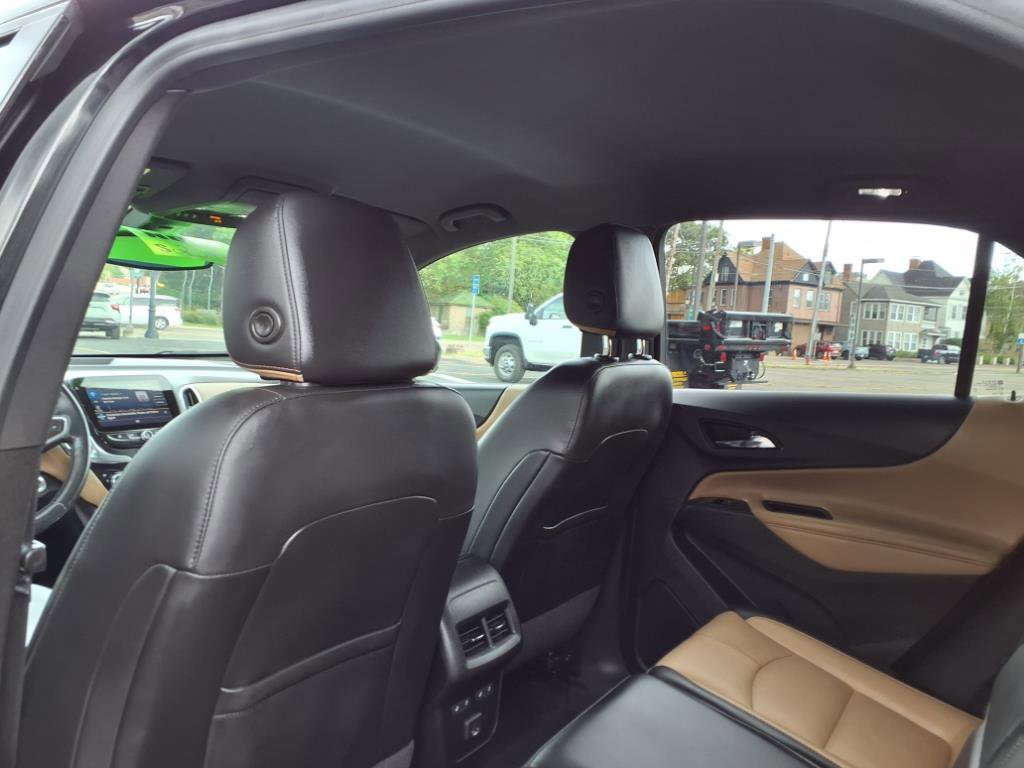 Used 2022 Chevrolet Equinox Premier image 17