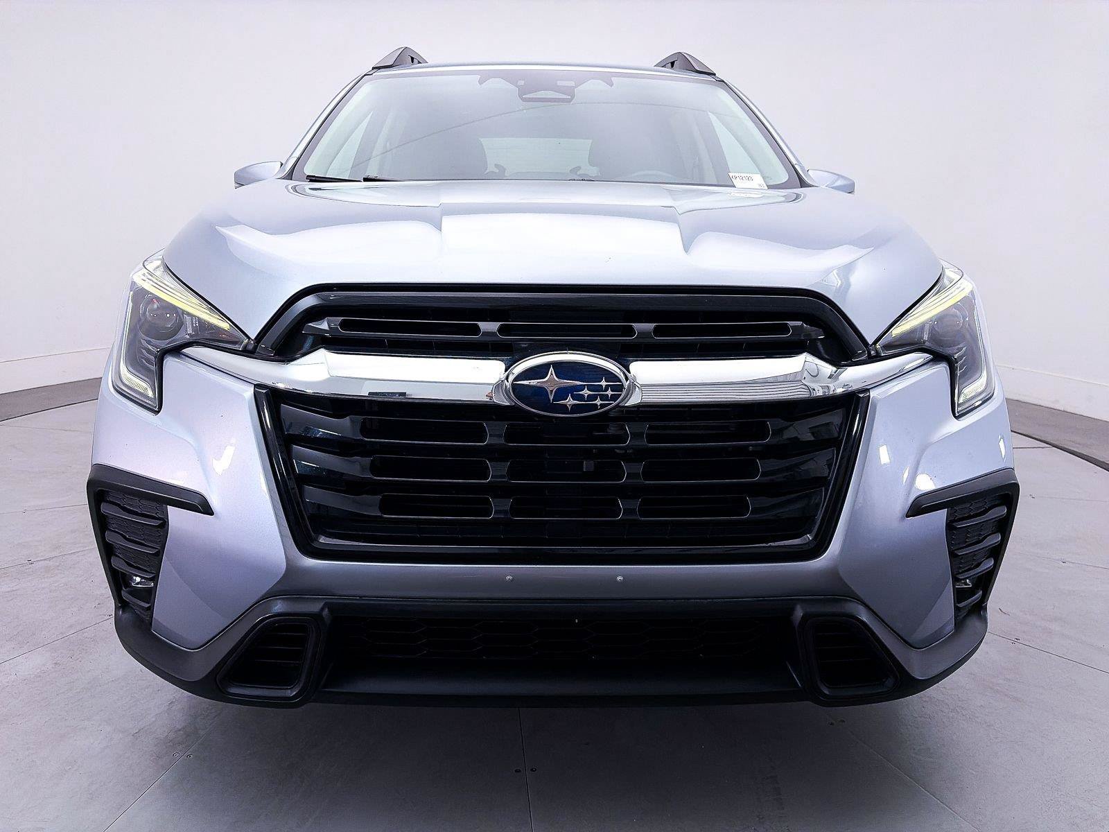 Used 2023 Subaru Ascent Limited AWD/4WD image 11