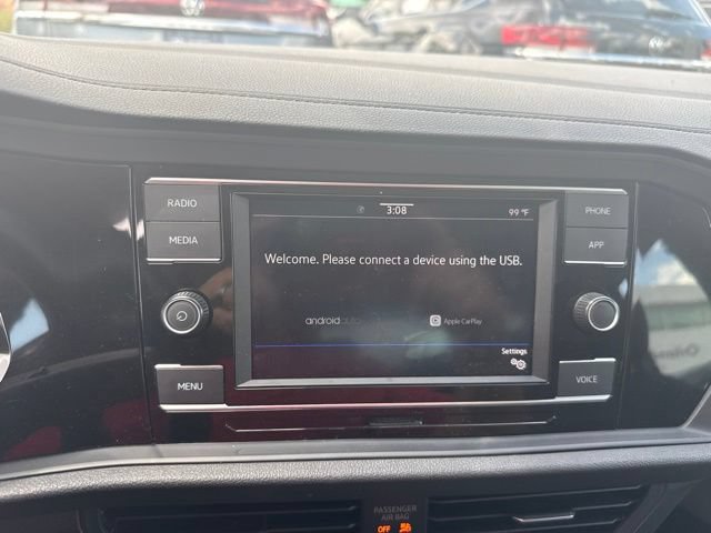 Certified 2024 Volkswagen Jetta SE w/ Panoramic Sunroof Package FWD image 19