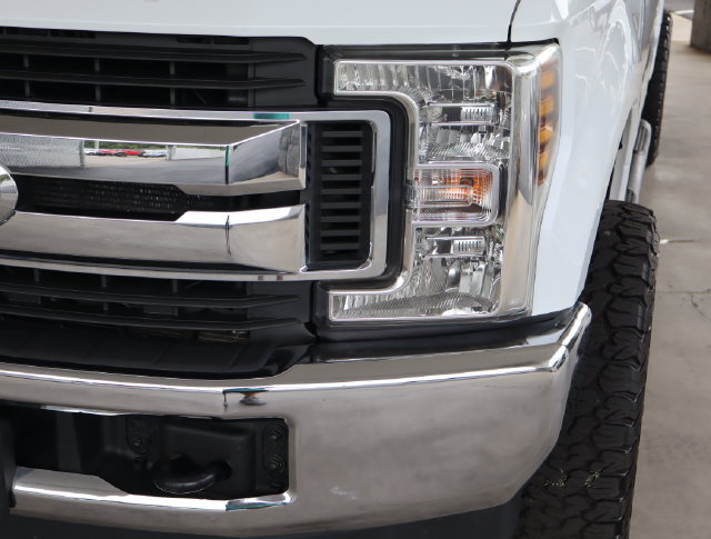 Used 2019 Ford F250 XLT w/ Snow Plow Prep Package AWD/4WD image 10