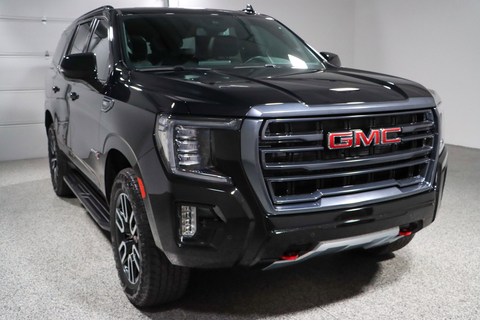 Used 2024 GMC Yukon AT4 w/ Max Trailering Package image 5