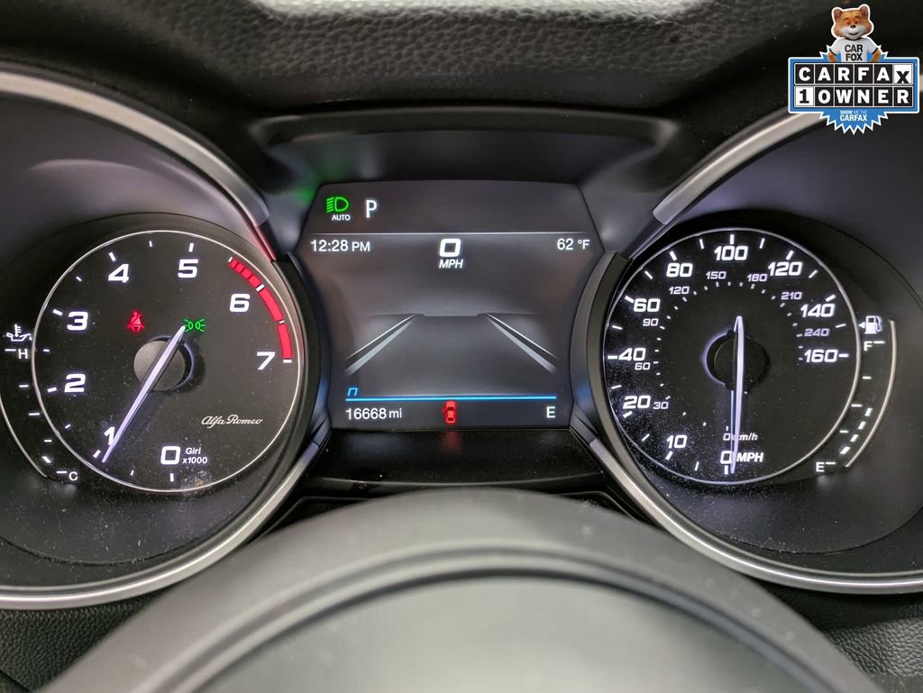 Used 2023 Alfa Romeo Stelvio Sprint image 16