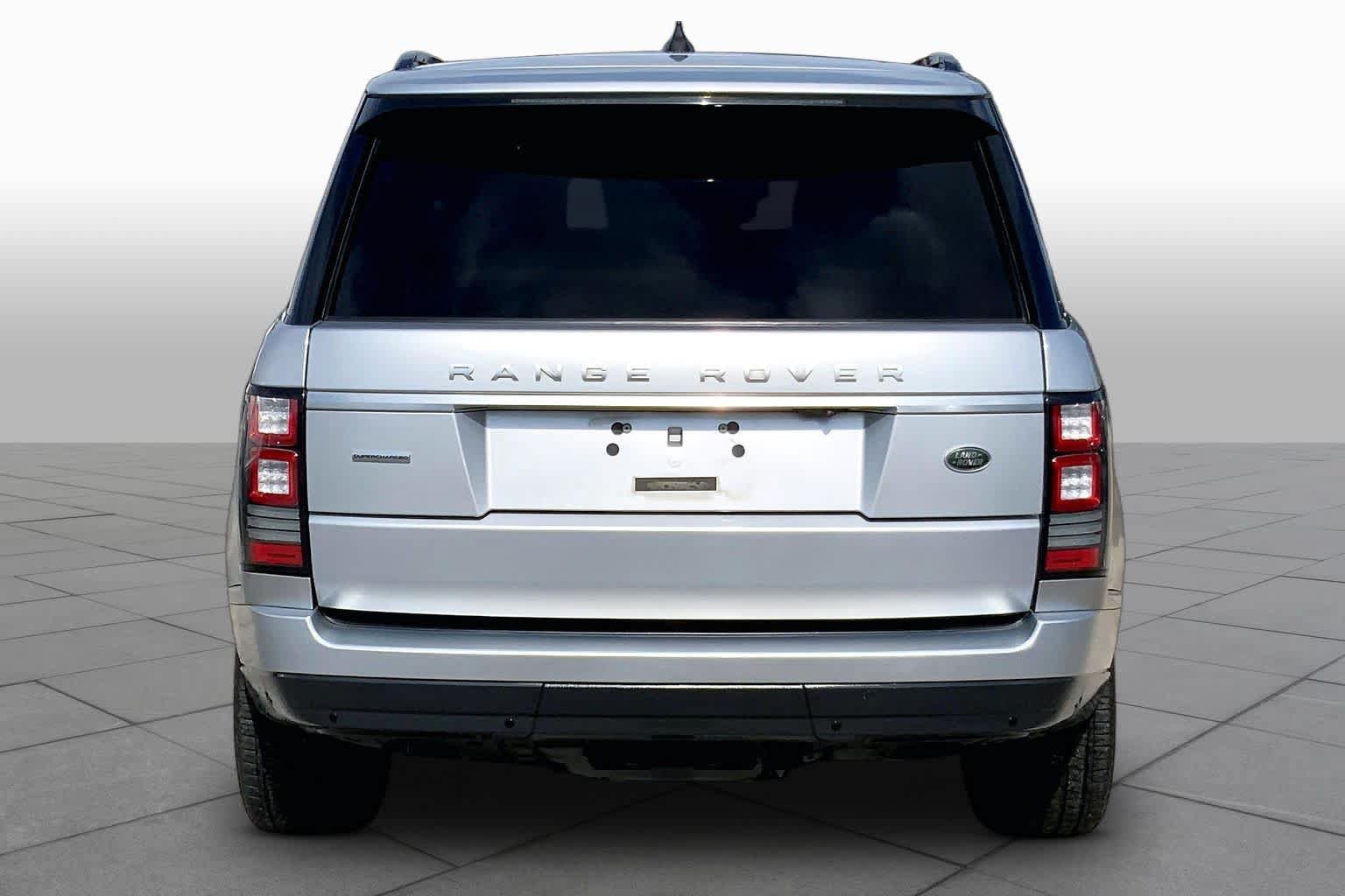 Used 2017 Land Rover Range Rover Supercharged AWD/4WD image 5