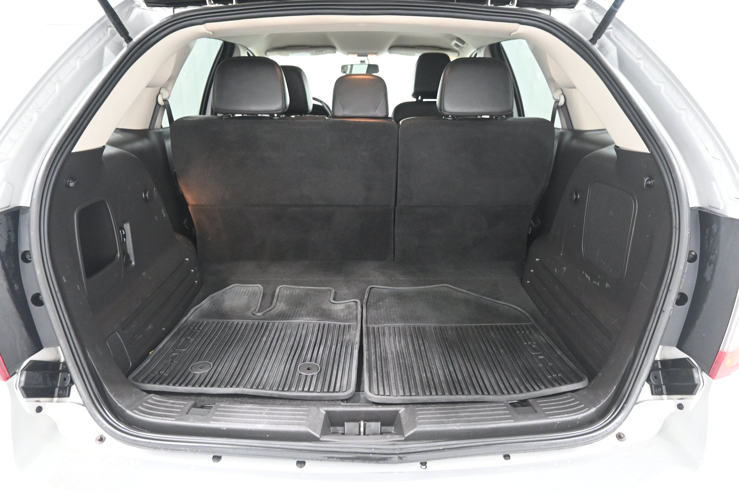Used 2013 Ford Edge Limited FWD image 26