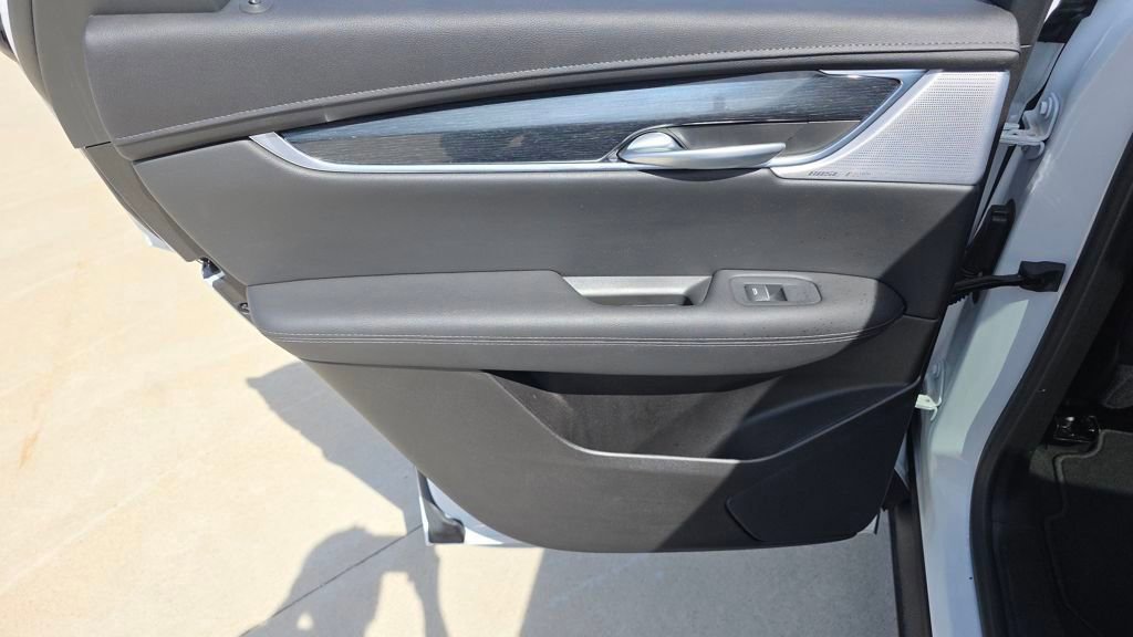 Used 2025 Cadillac XT5 Premium Luxury image 20