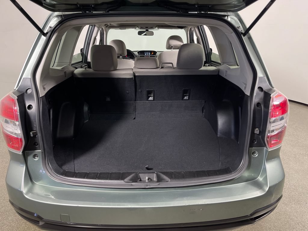 Used 2016 Subaru Forester 2.5i Premium w/ All-Weather Package AWD/4WD image 10