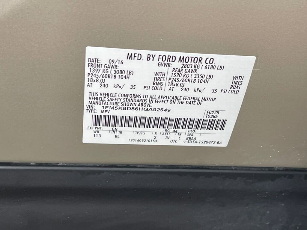 Used 2017 Ford Explorer XLT image 32