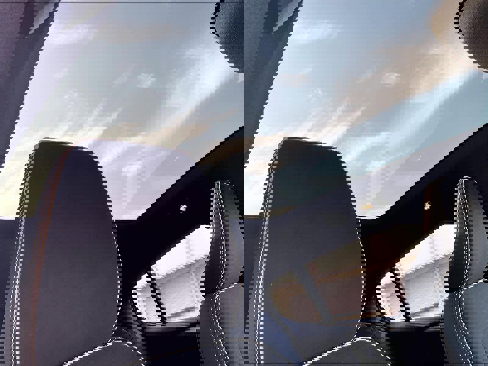 Used 2023 Volvo C40 P8 Recharge Plus image 24