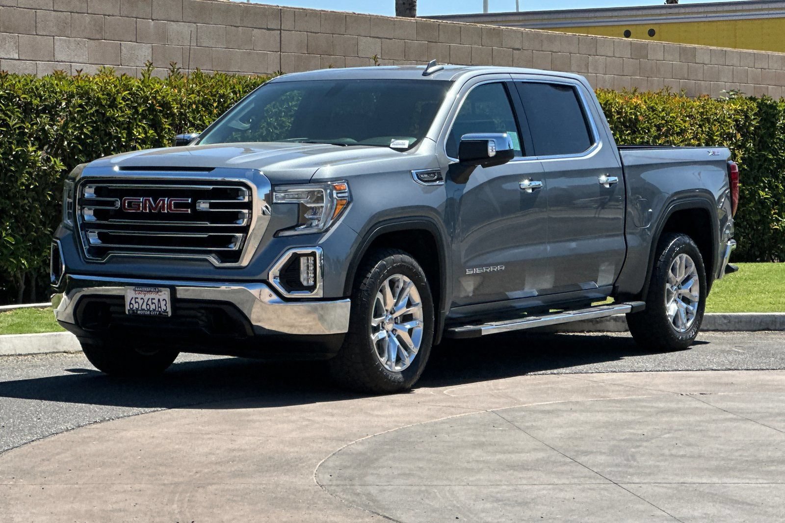 Certified 2020 GMC Sierra 1500 SLT w/ SLT Premium Package AWD/4WD image 8