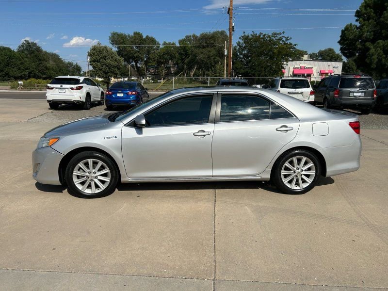 Used 2012 Toyota Camry Hybrid image 4
