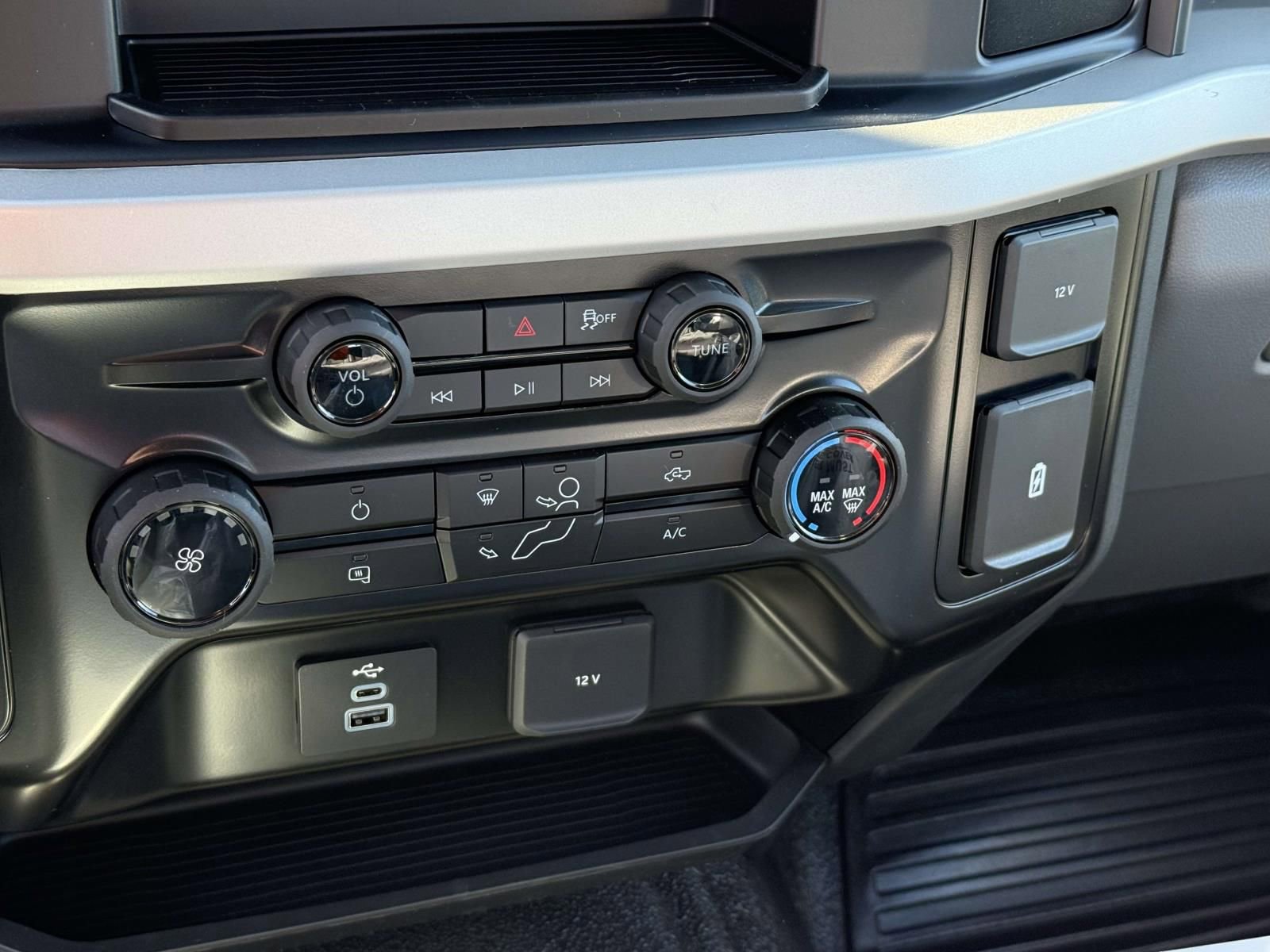 New 2026 Ford F250 XL image 15