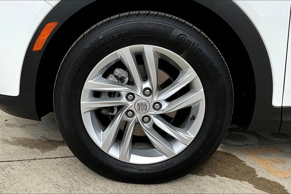 Used 2024 Buick Envista Preferred w/ Convenience II Package image 11