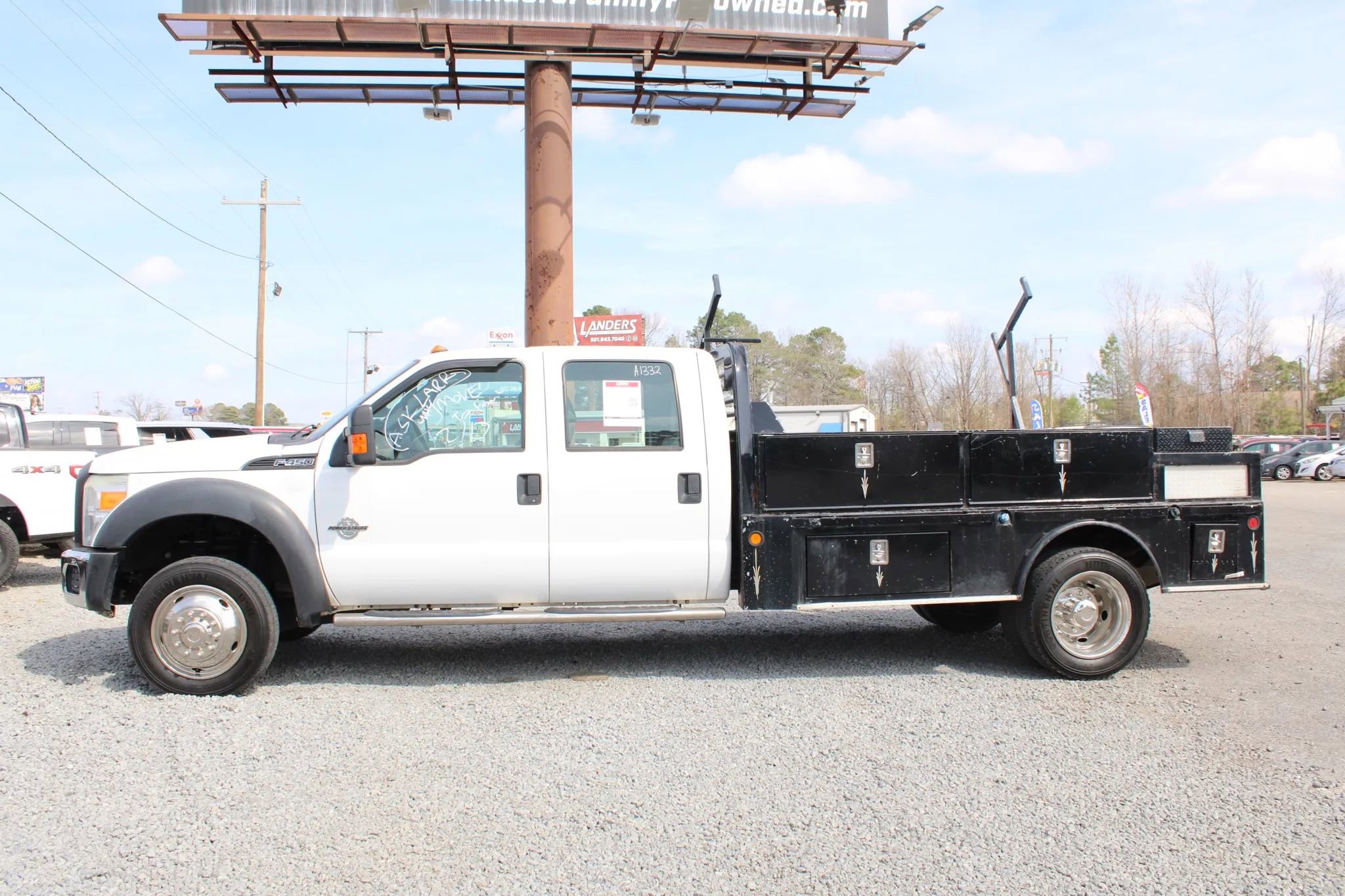 Used 2016 Ford F450 XL w/ Power Equipment Group image 2
