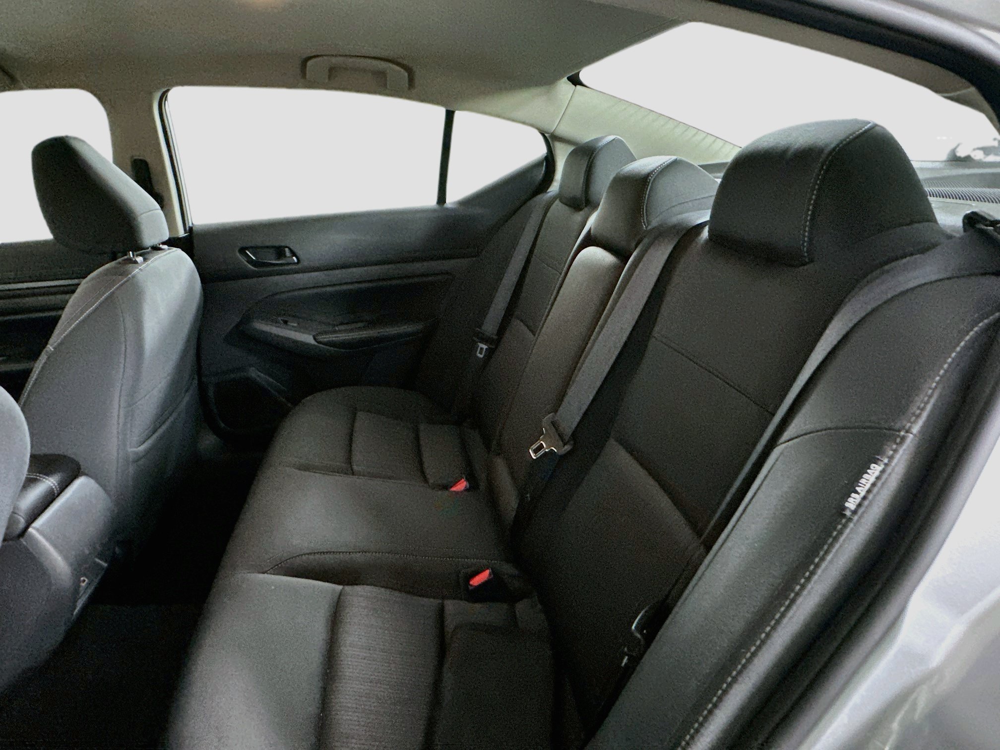 Used 2024 Nissan Altima 2.5 SV FWD image 26
