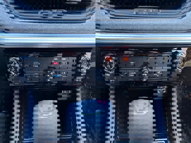 New 2024 Jeep Compass Sport image 29