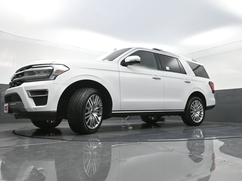 Used 2024 Ford Expedition Limited AWD/4WD image 30