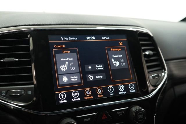 Used 2022 Jeep Grand Cherokee Laredo X image 26